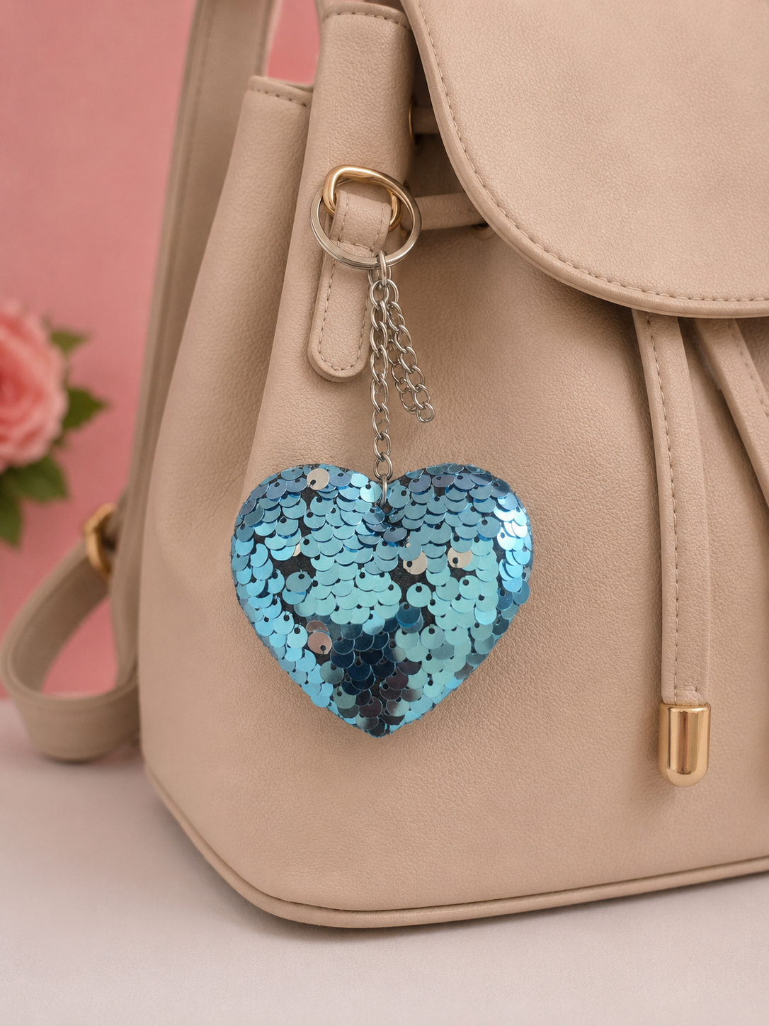 Porte clef coeur sequin