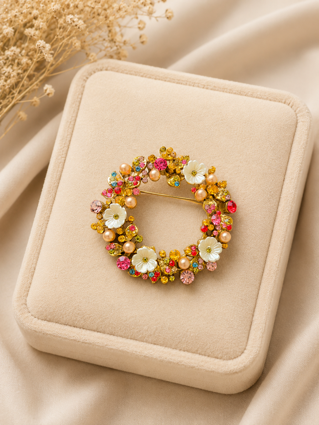 Broche couronne dore